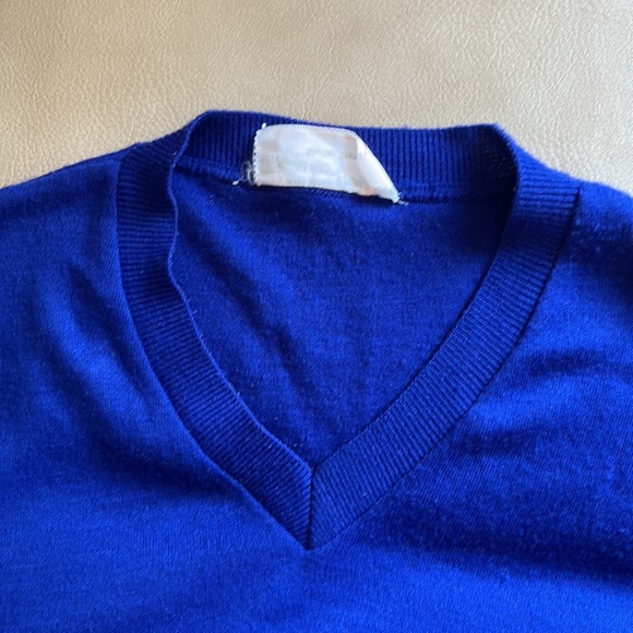 Knit sweater - Picture 4 of 7
